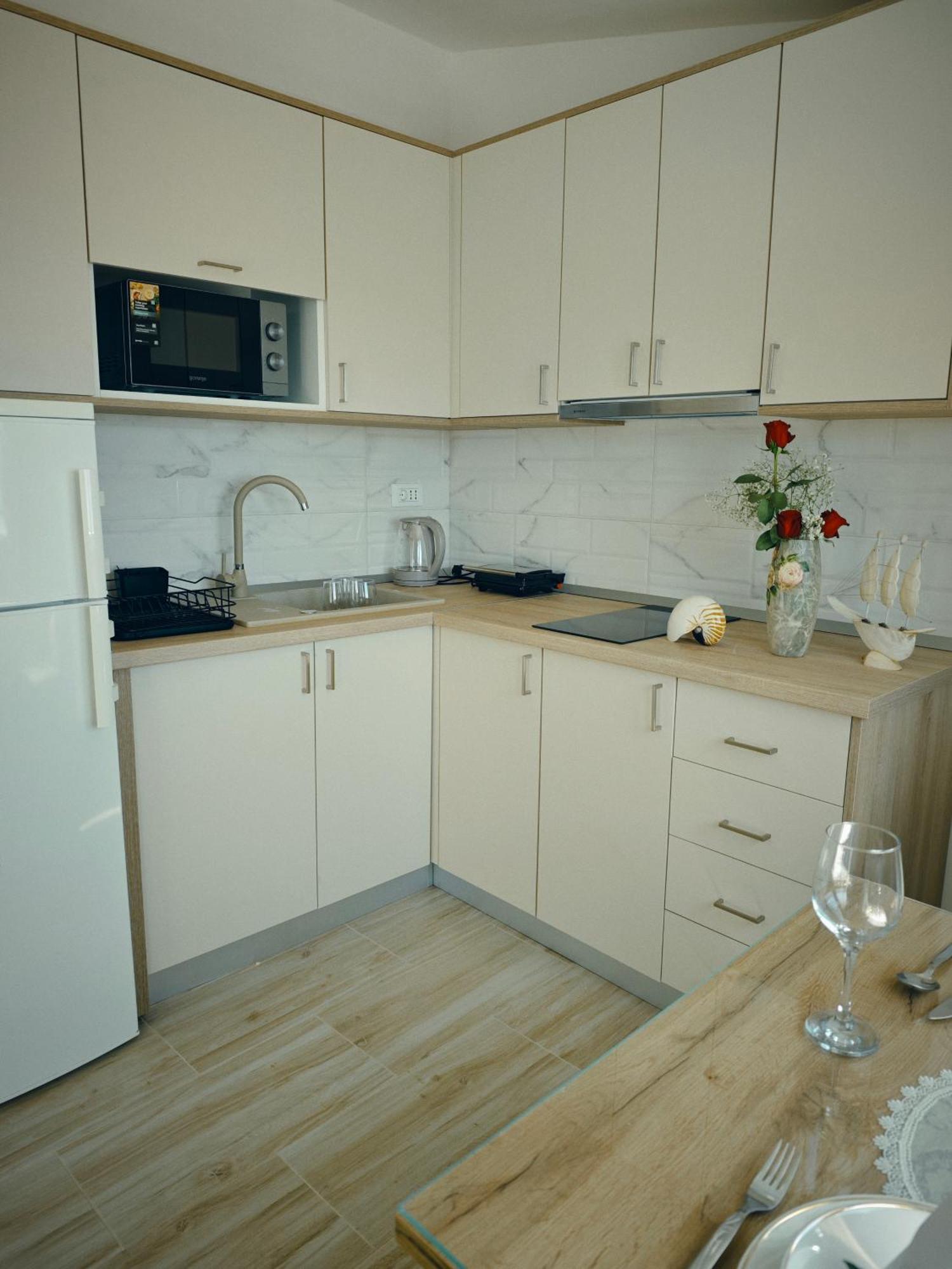 Apartment Topic Baška Voda Buitenkant foto