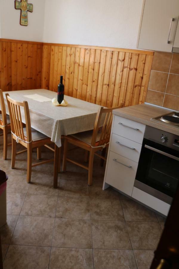 Apartment Topic Baška Voda Buitenkant foto