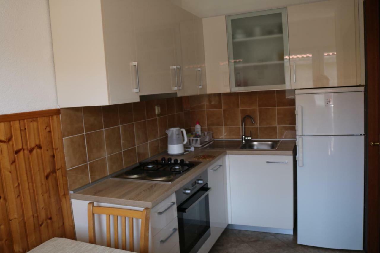 Apartment Topic Baška Voda Buitenkant foto