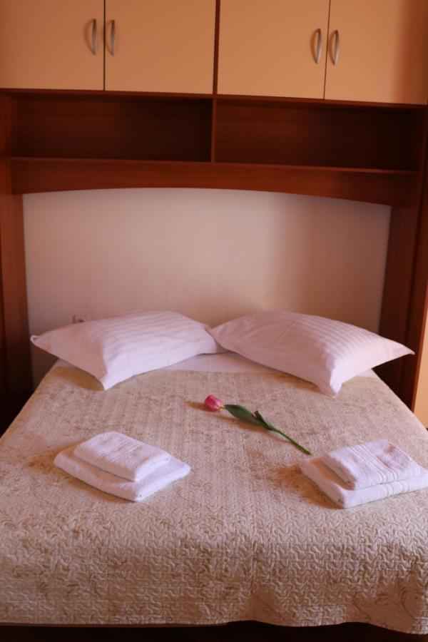 Apartment Topic Baška Voda Buitenkant foto
