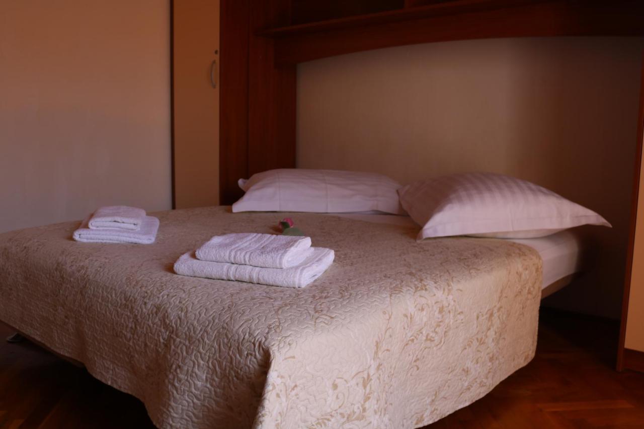 Apartment Topic Baška Voda Buitenkant foto